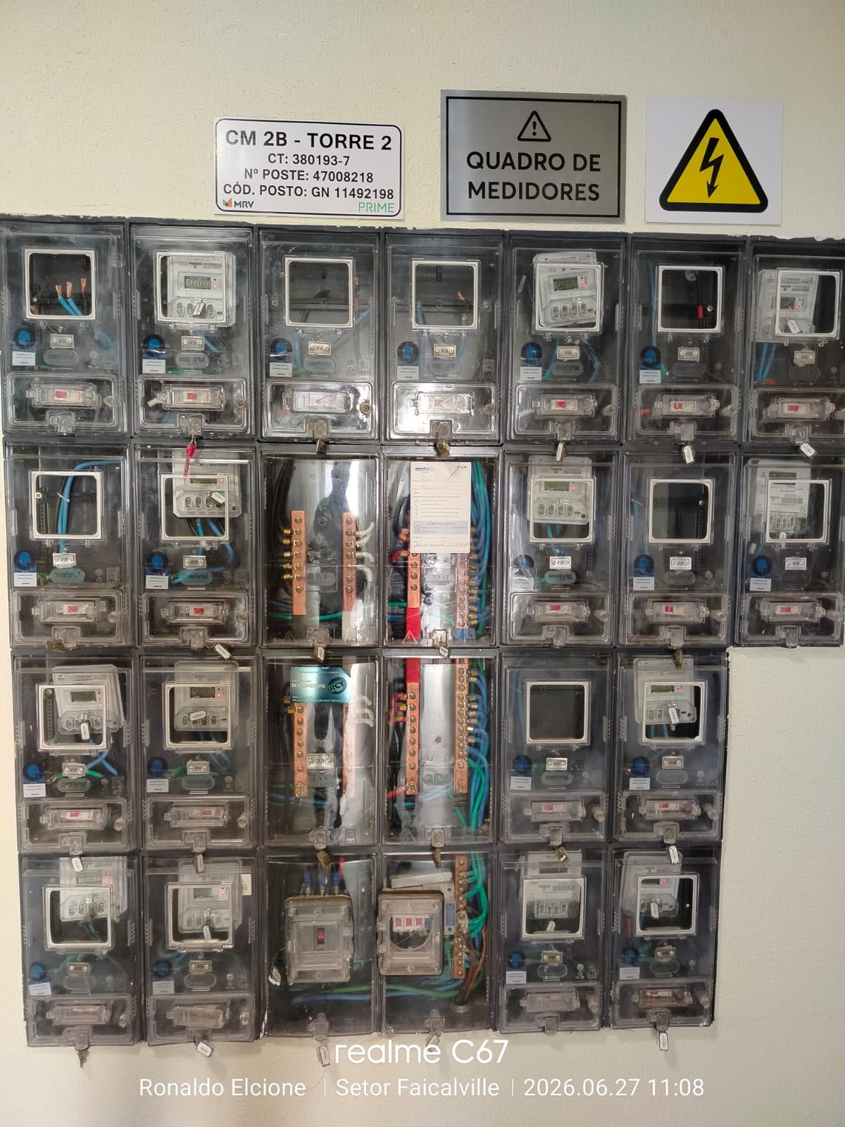 Quadro de medidores - condomínio torre 2
